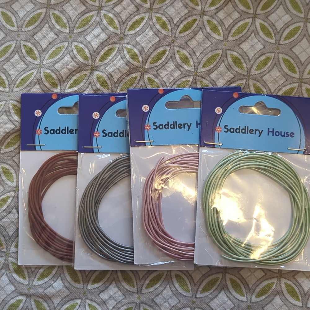4 Saddlery House round leather chording 1.5 MM METALLIC COLORS